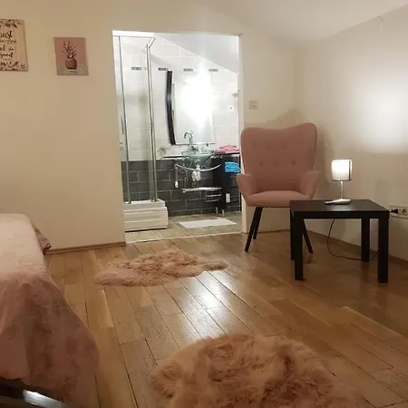 Deluxe Marina With A Private Parking