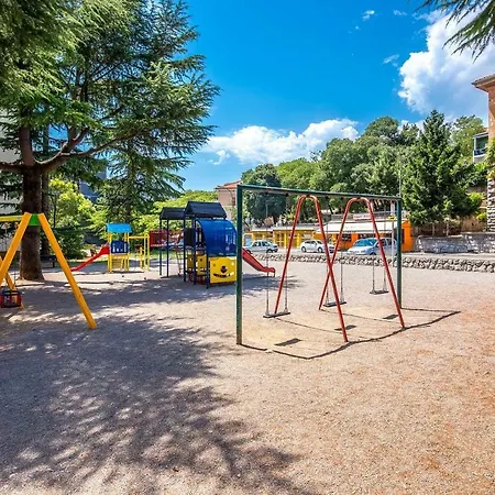 Deluxe Marina With A Private Parking Appartement *