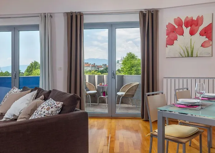 Apartament Deluxe Marina With A Private Parking